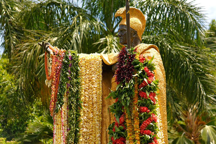 Flickr-Daneil-Ramirez-Kamehameha-Day-Statue-Lei